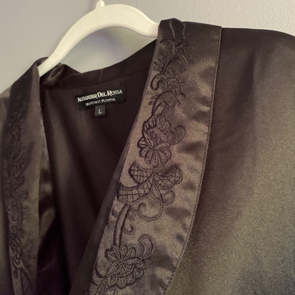 Black Satin ALEXANDER DEL ROSSA Short Robe Women's Large - Picture 4 of 9